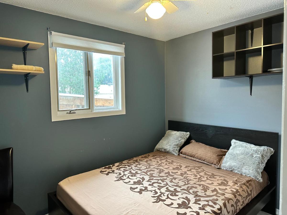 אוטווה Castlerooms Homestay מראה חיצוני תמונה